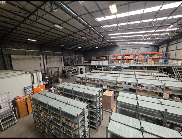 4,005M² WAREHOUSE FOR SALE IN CITY DEEP
